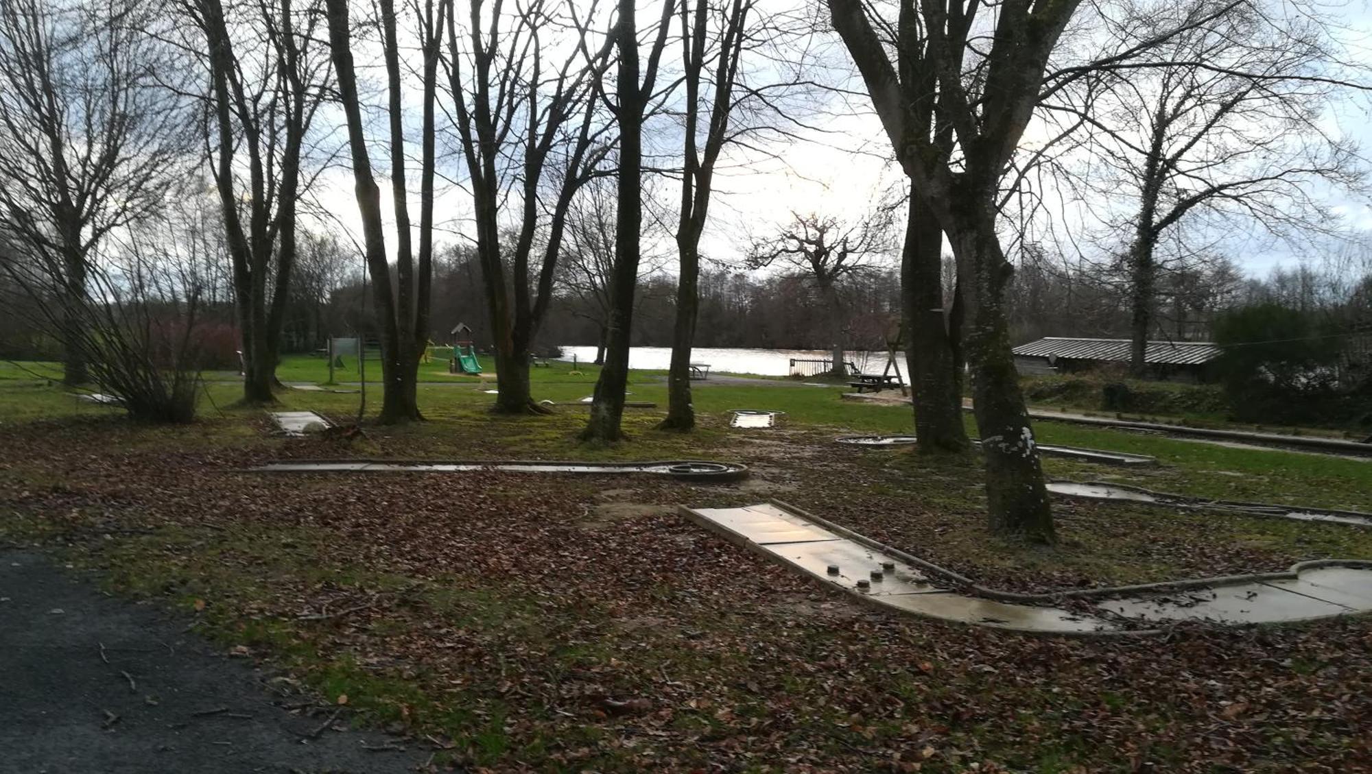 Gite De L'Etang Des Sarcelles Saint-Martin-d'Aubigny Exterior photo